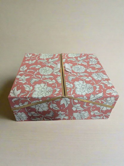 PINK FLORAL GIFT BOX